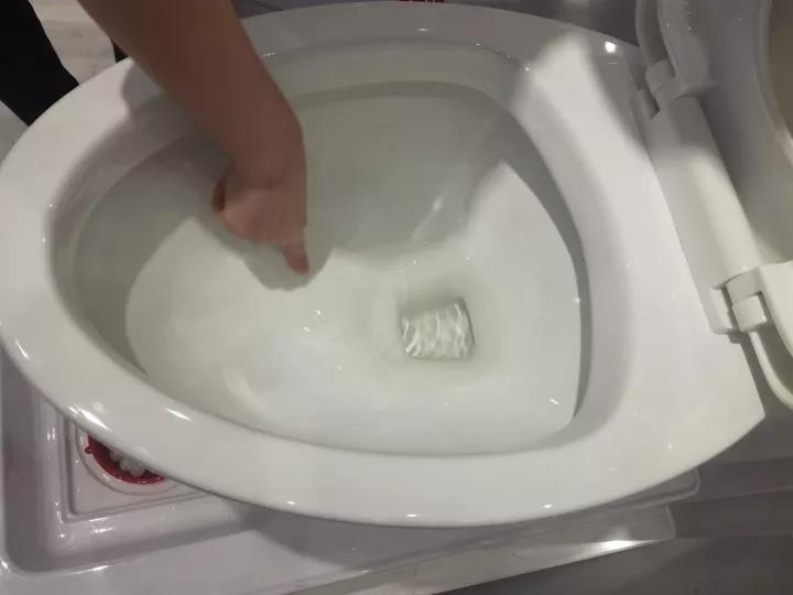 小编教选购丨3分钟挑到一个好马桶！