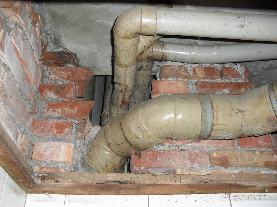 房屋水管漏水怎么办？墙内水管漏水怎么办?