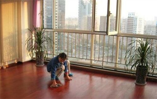 地板有裂缝怎么办？地板有裂缝怎么处理？