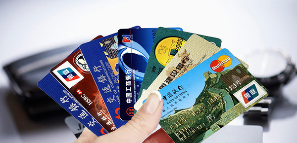 人生首卡选择哪家银行信用卡好批？这些申卡姿势一定要懂！